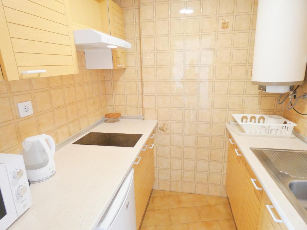 Appartamento Bora 4-B Roses Esterno foto